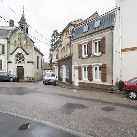 Jane Austen Retreat, Cleaning Included Holiday home Dun-sur-Meuse